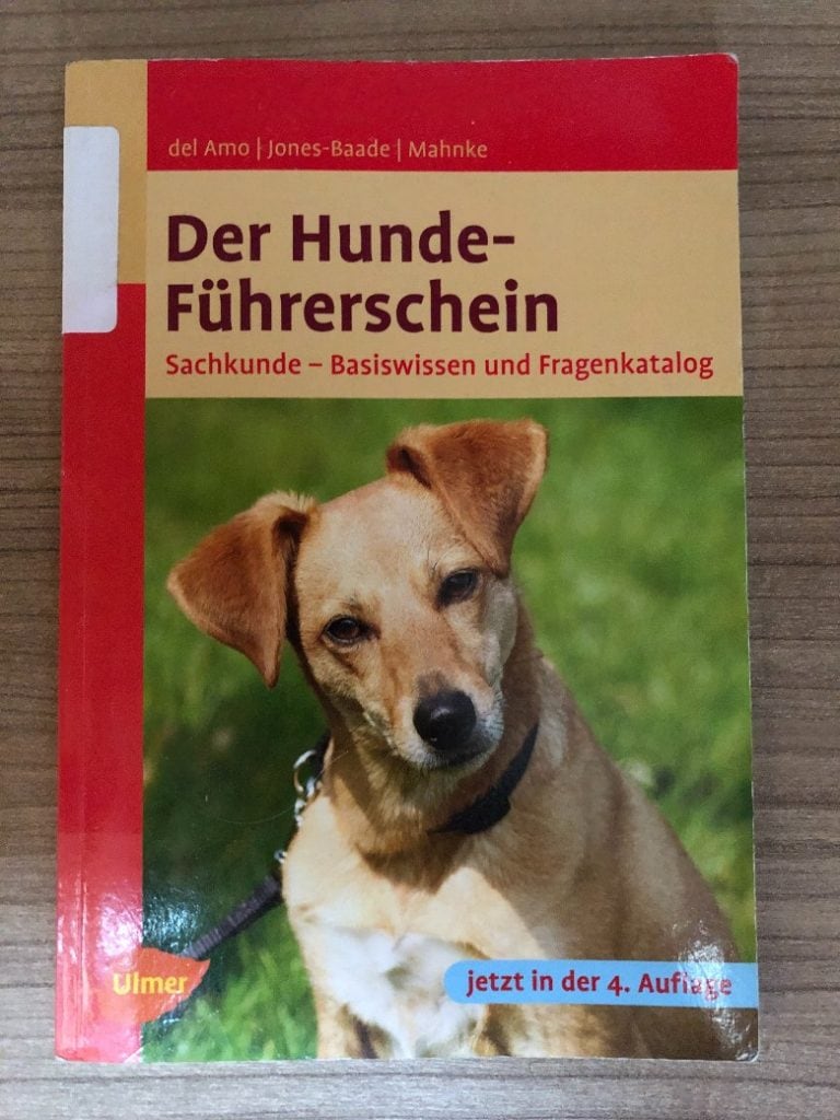 An official book to study for the dog license in Germany